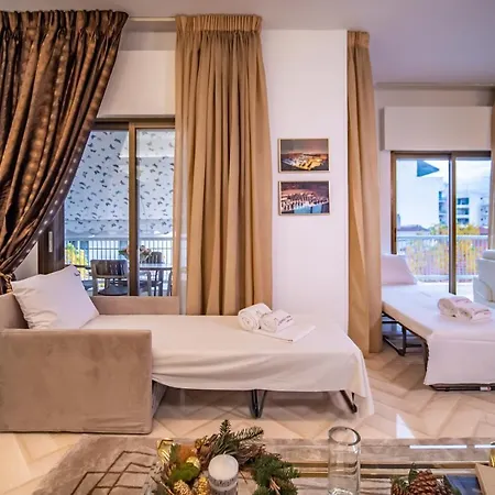 Yianni's Home-comfort In Апартаменты