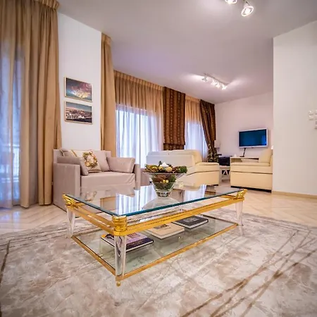 Yianni's Home-comfort In Apartment