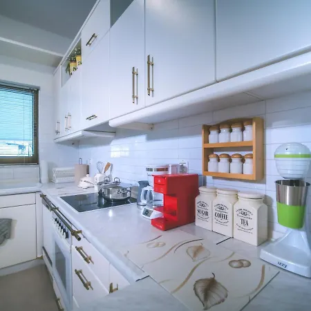 Yianni's Home-comfort In Apartamento