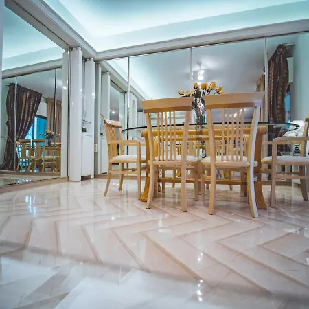 Yianni's Home-comfort In * וולוס